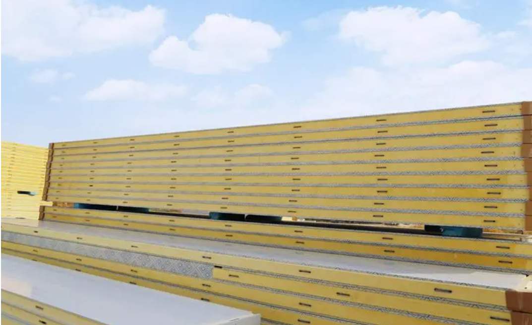 冷庫(kù)板通常是用什么材質(zhì)做的 冷庫(kù)板通常是用什么材質(zhì)做的